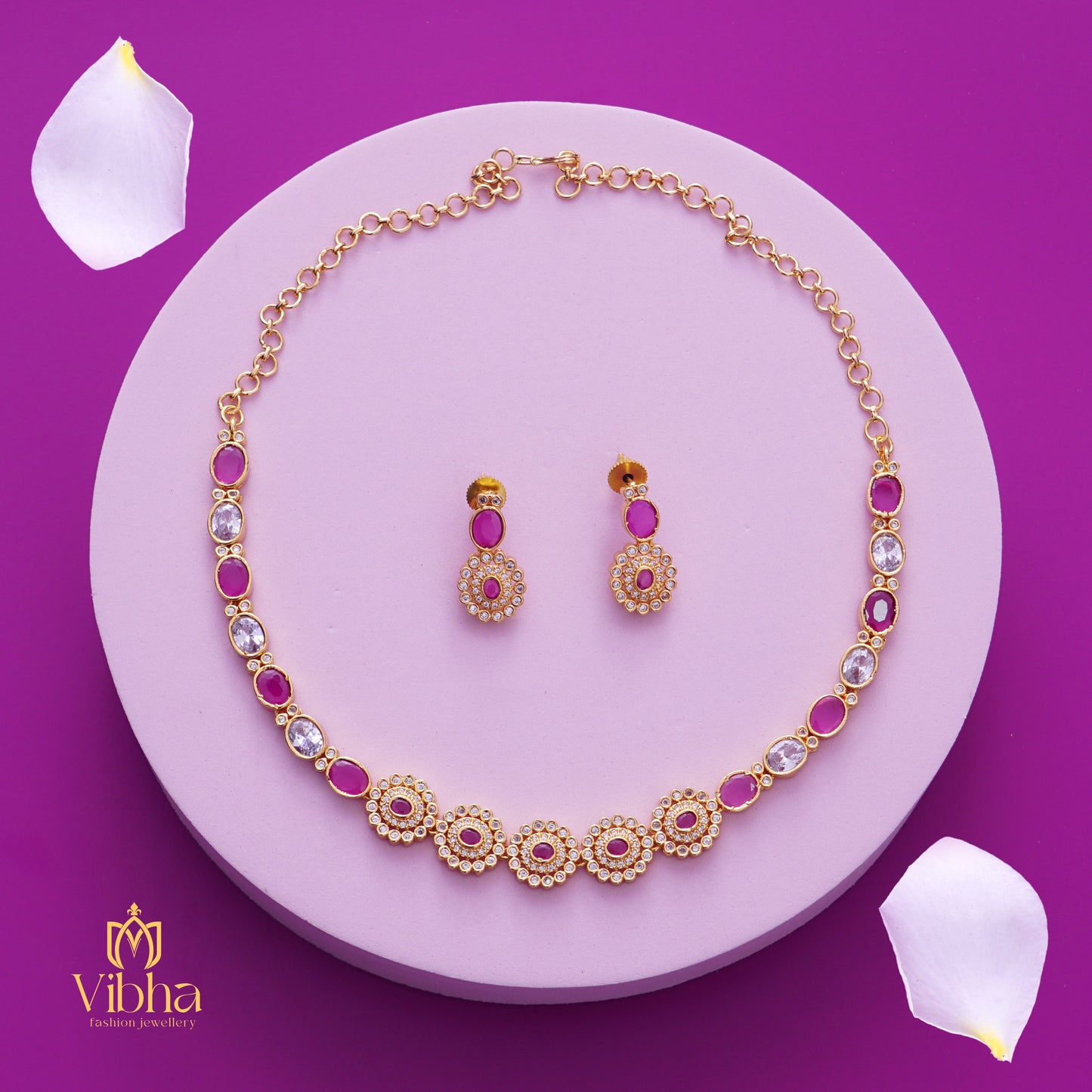 Circular Design Necklace and Ear Studs Set