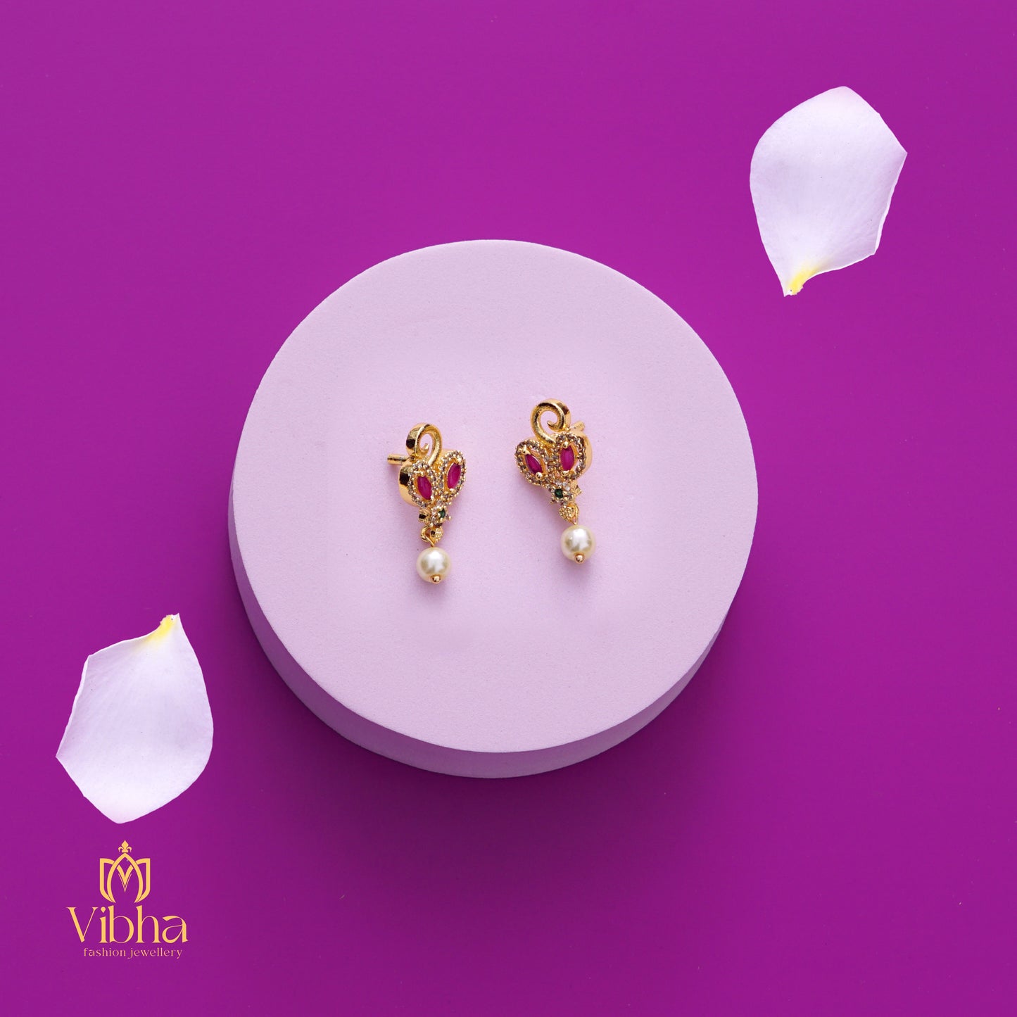 Drop Design Necklace and Ear Studs Set