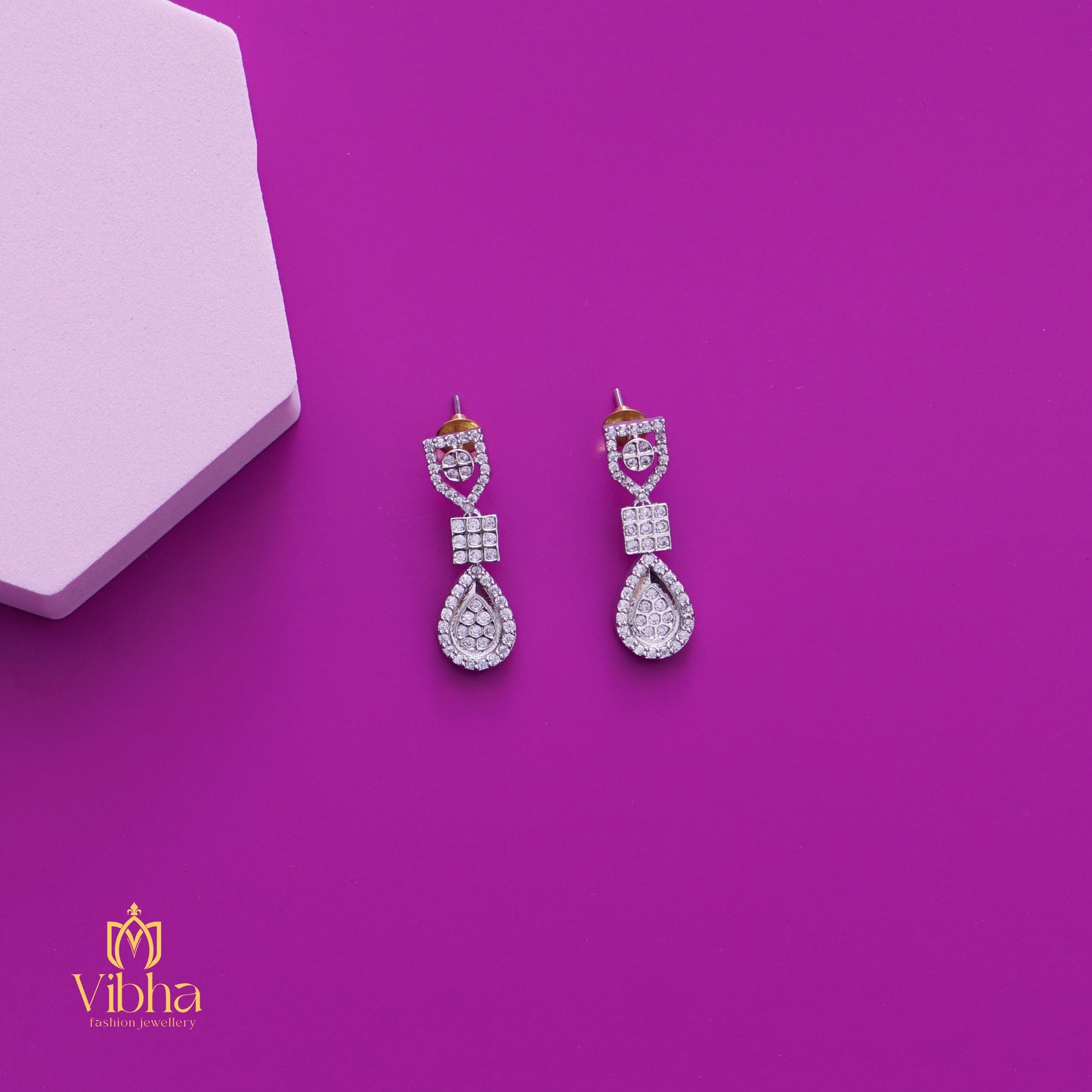Kante Design Necklace and Earrings Set