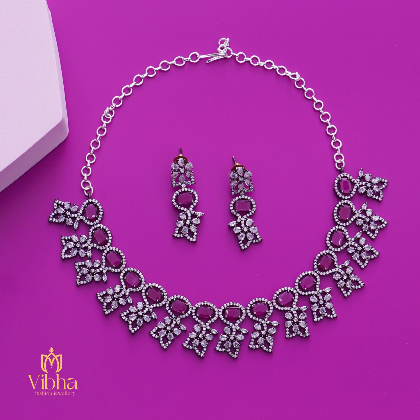 Floral Design Necklace and Earrings Set