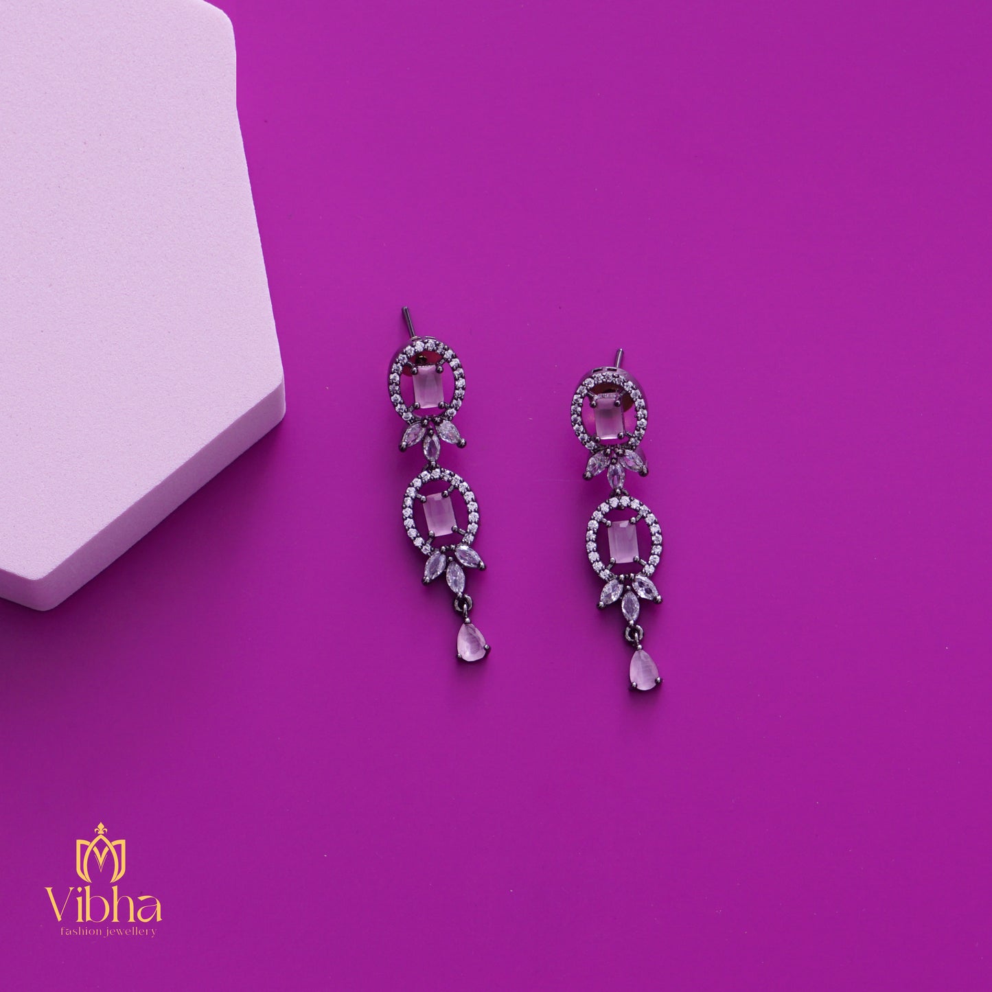 Drop Design Necklace and Earrings Set