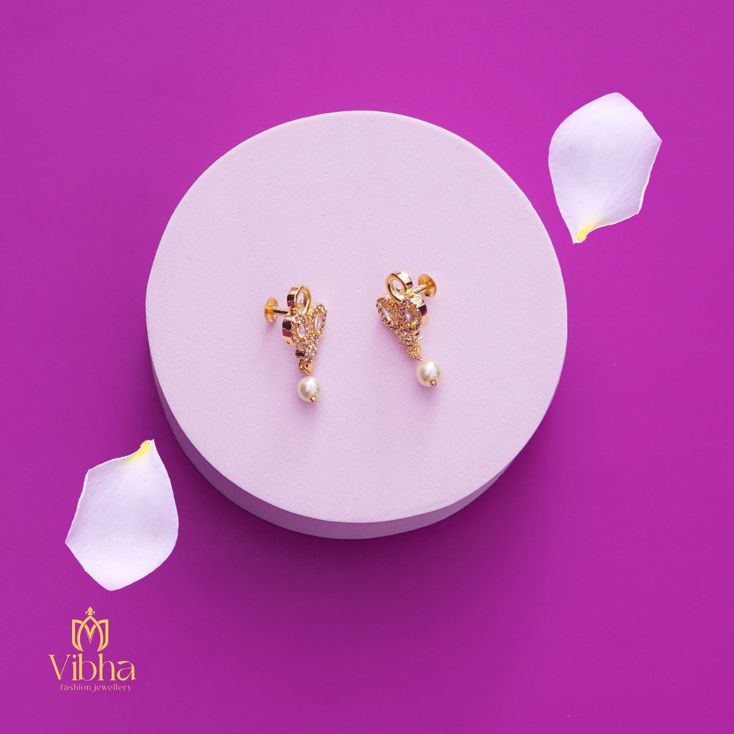 Drop Design Necklace and Ear Studs Set