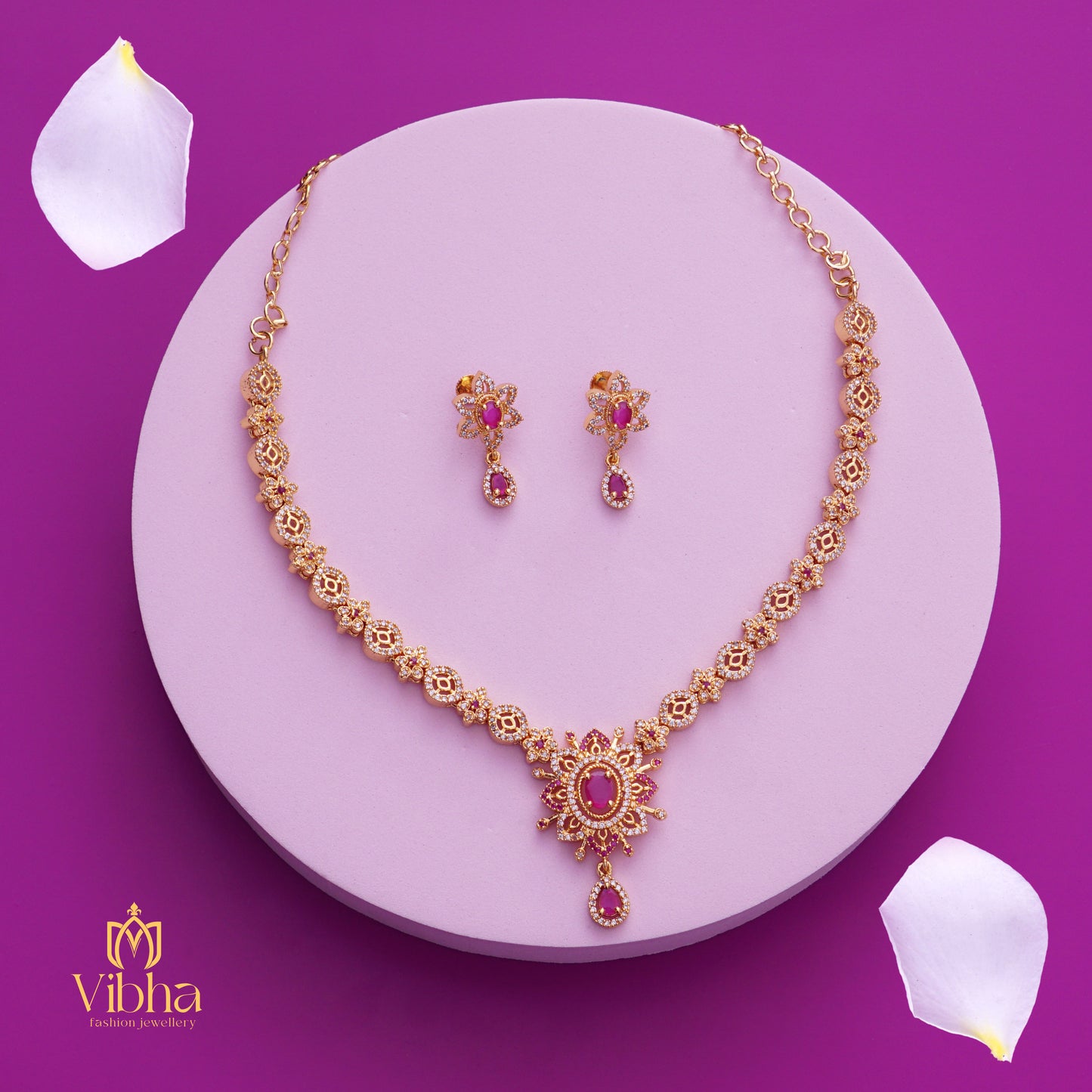 Star Design Necklace and Ear Studs Set
