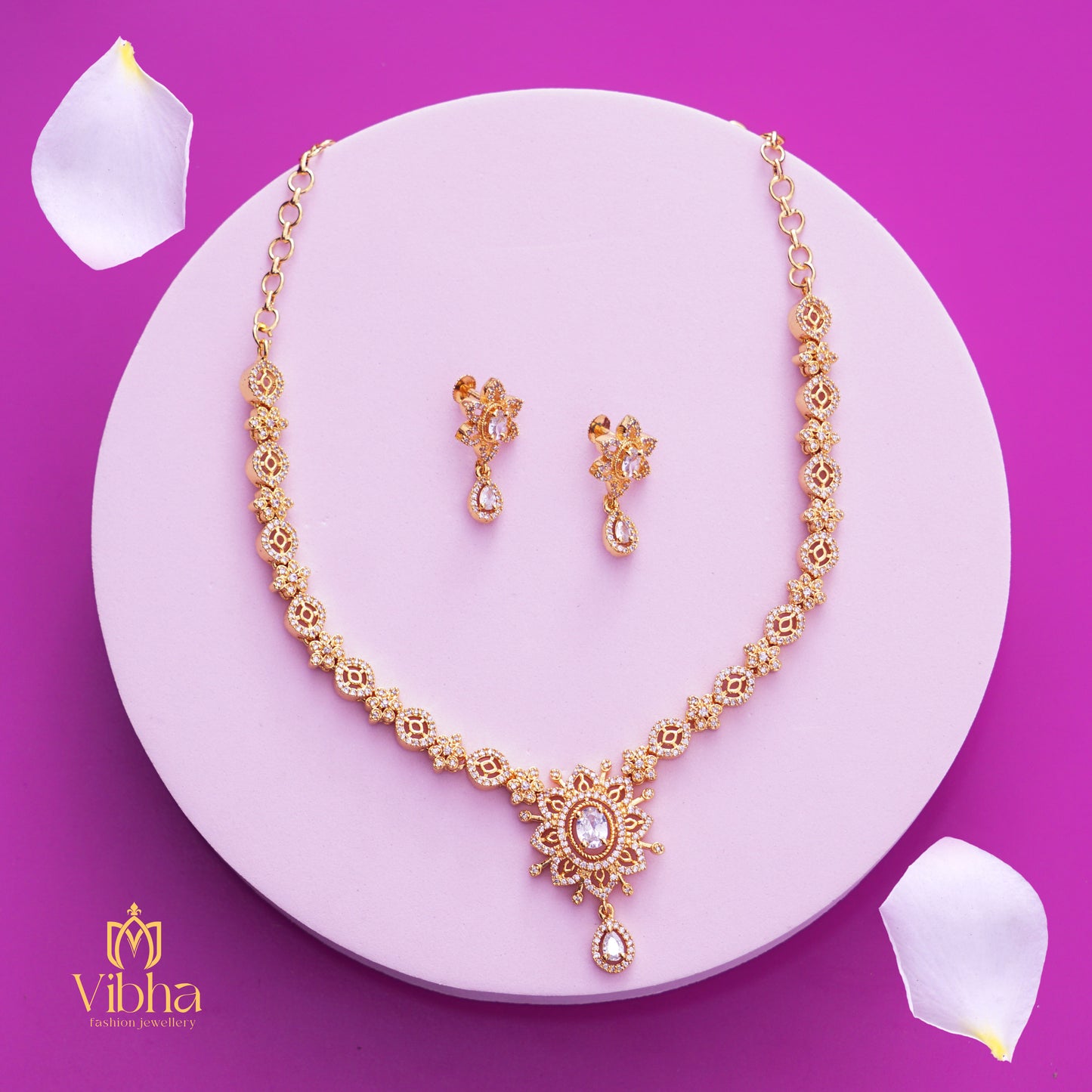 Star Design Necklace and Ear Studs Set