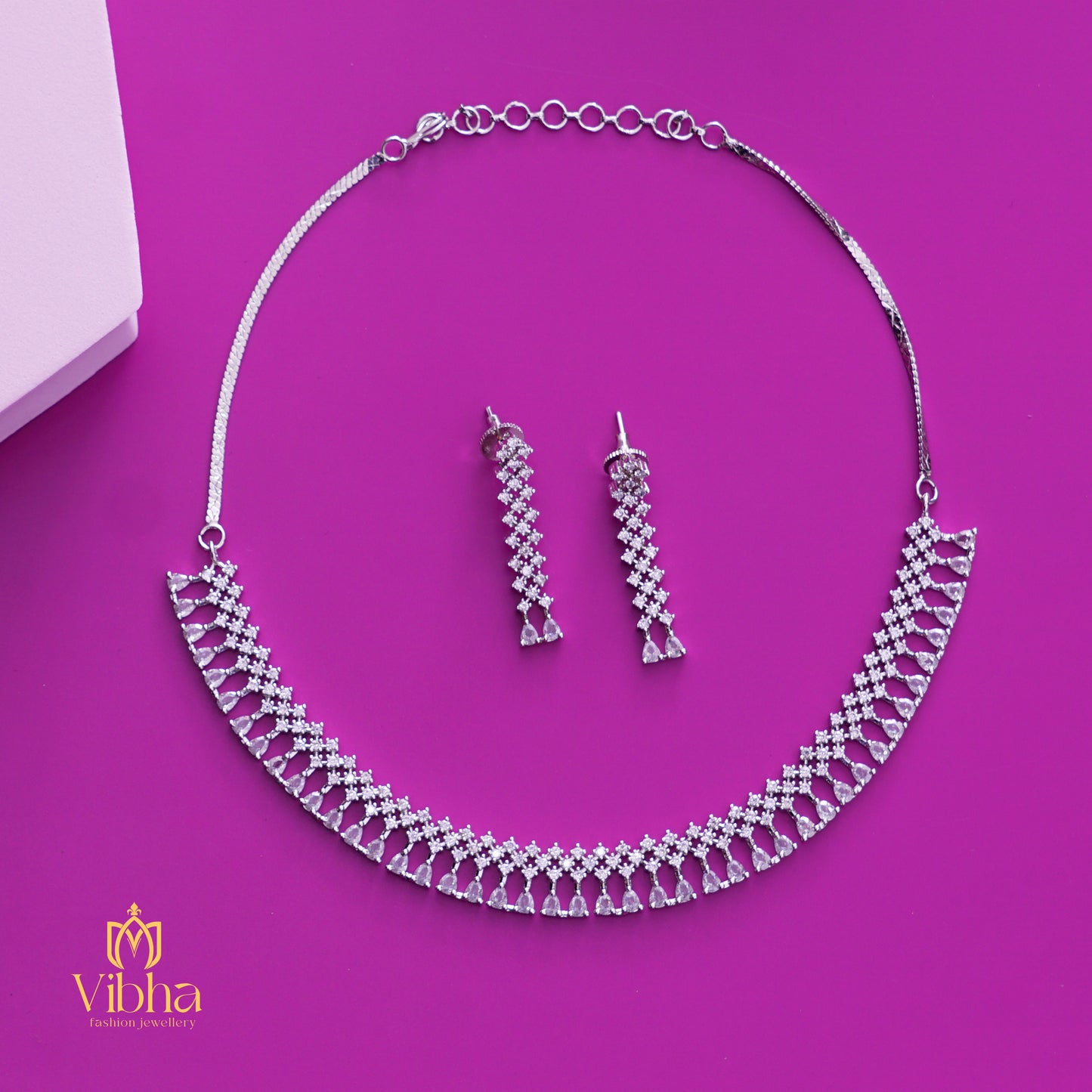 Floral Drop Design Necklace and Earrings Set