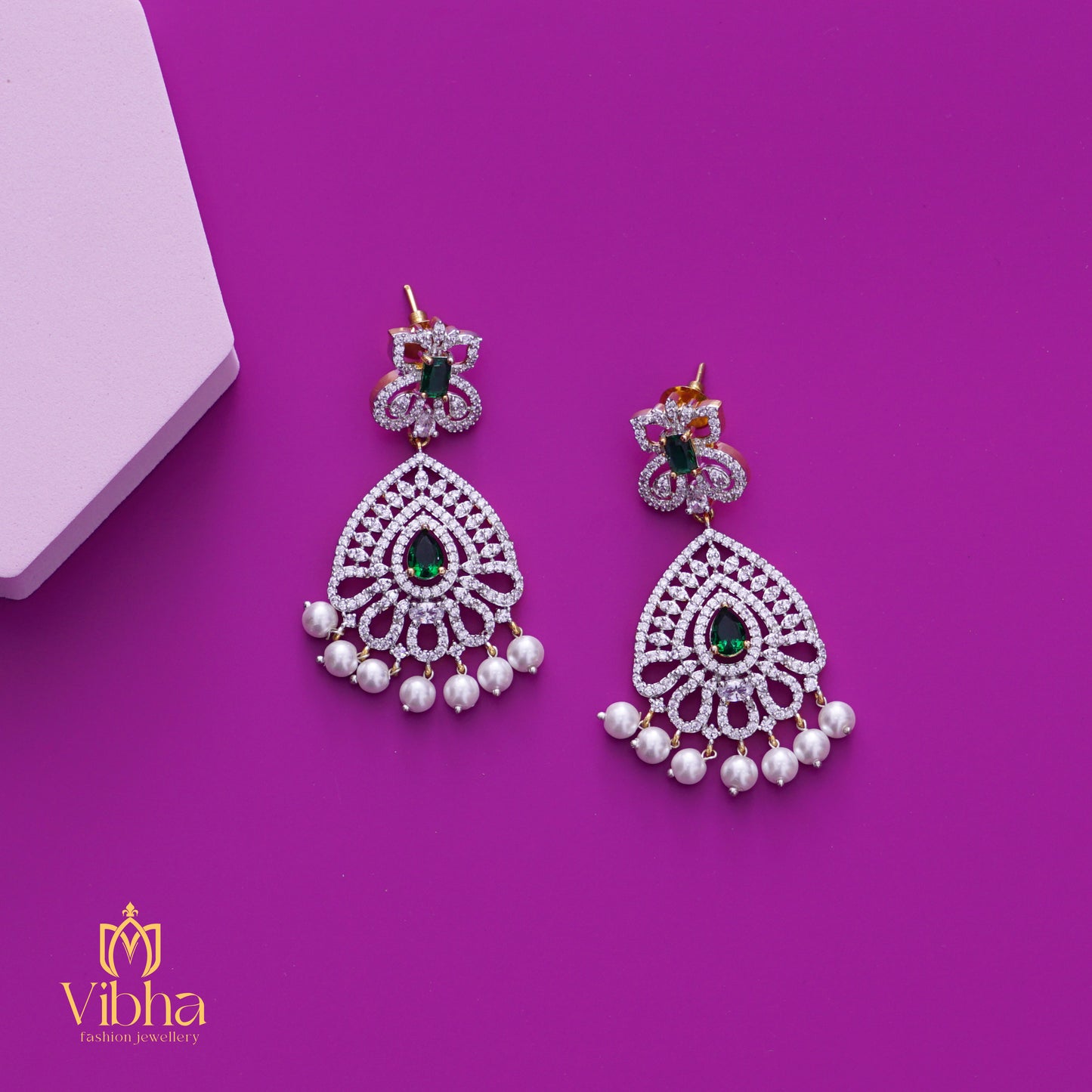 Floral Design Necklace and Earrings Set