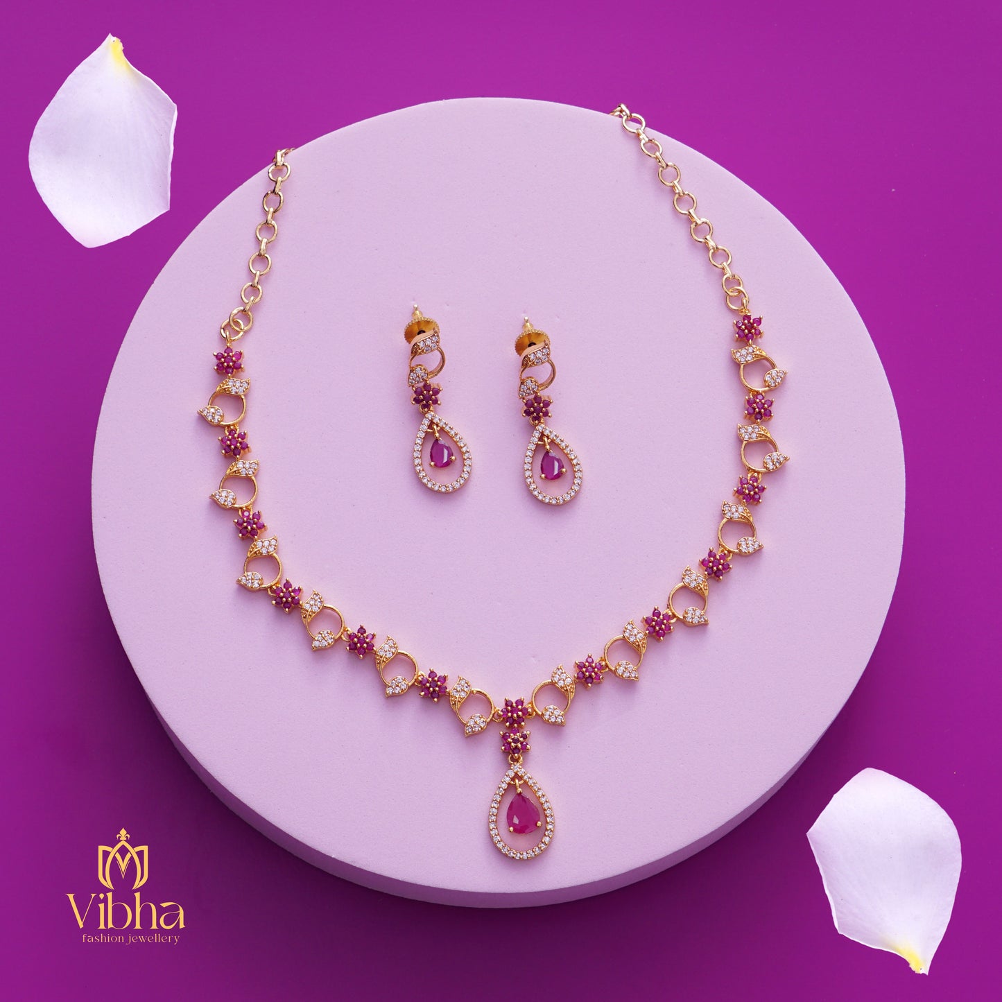 Floral Design Necklace and Earrings Set