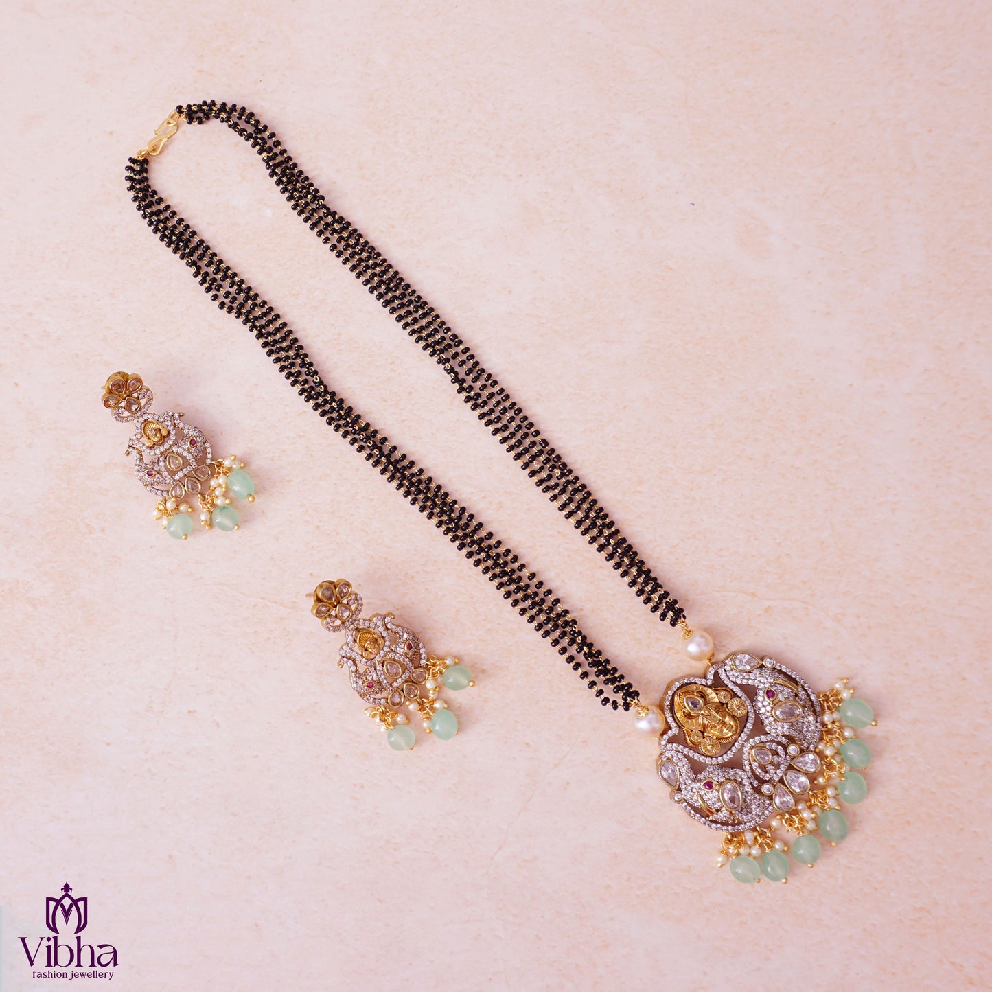 Short Black Beads