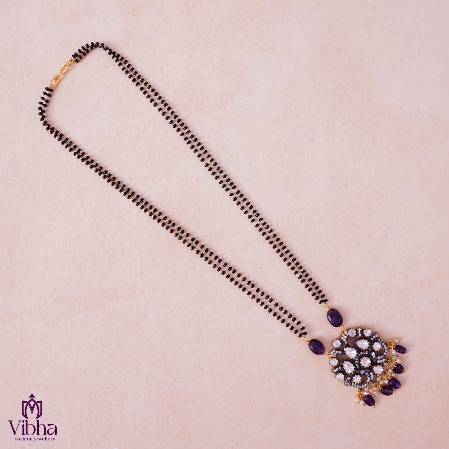 Victorian Short Black Beads Set