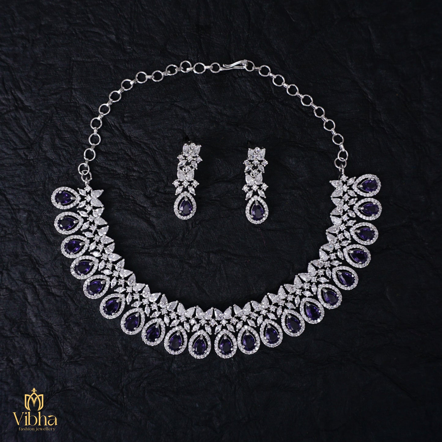 Floral Motif Drop Designed Necklace Set