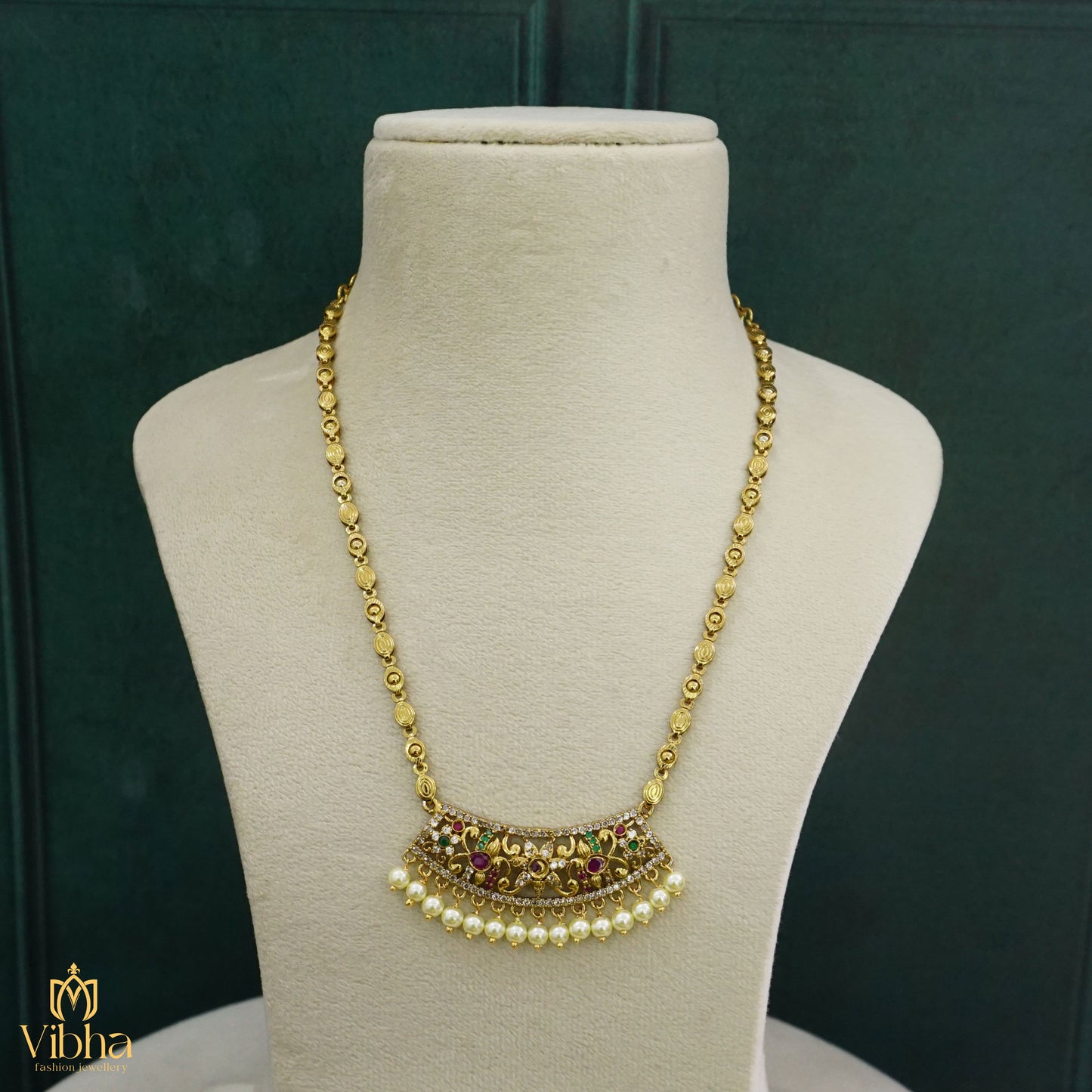 Kids Short Chain with Heavy Floral Pendant