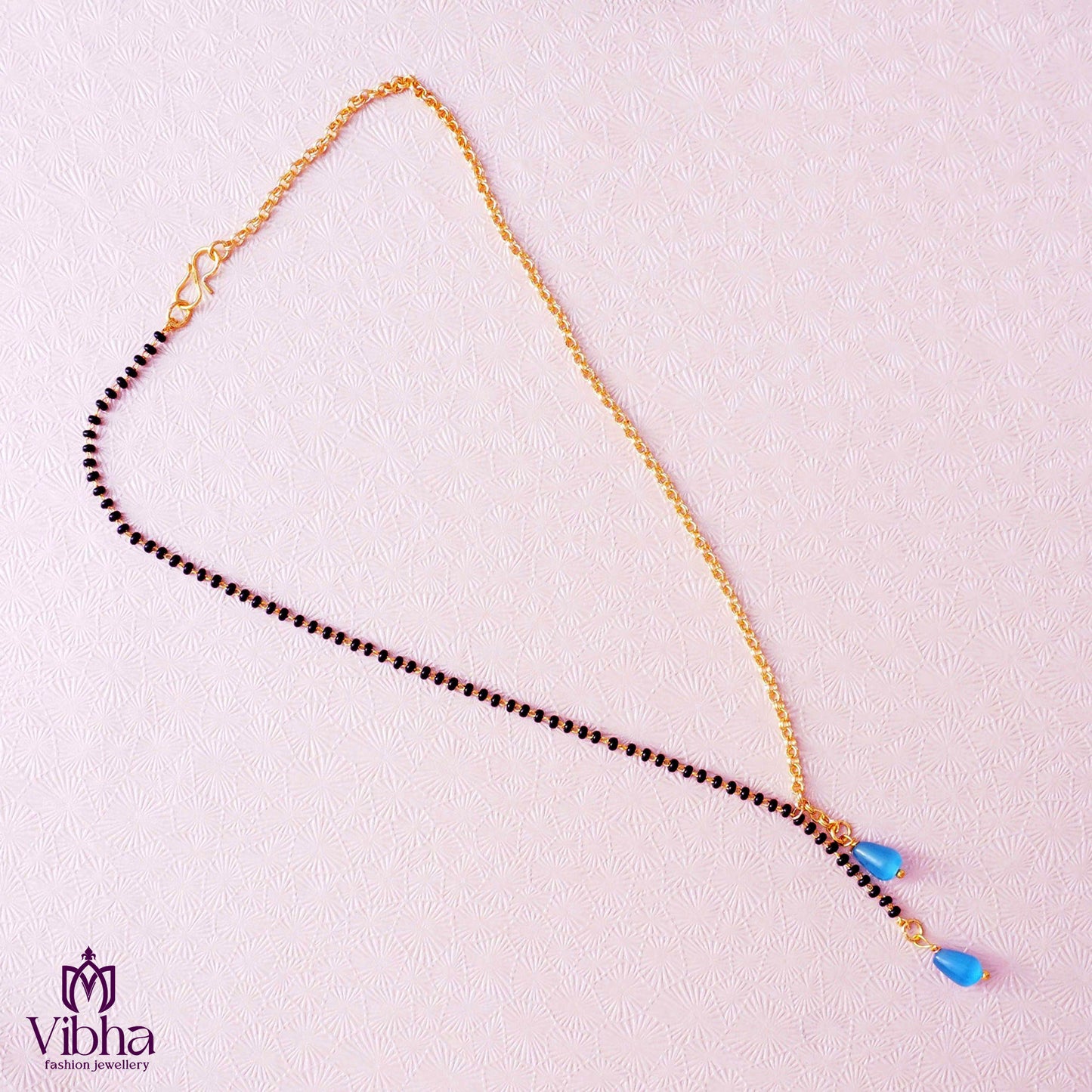 Short Black Beads Chain with Monalisa Beads