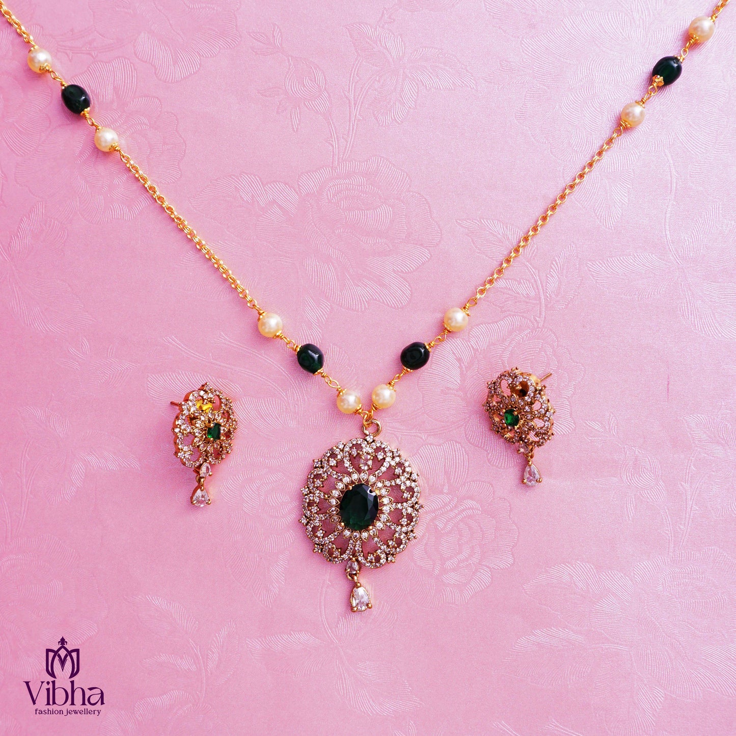 BEADS MALA WITH MEHANDI VICTORIAN PENDANT