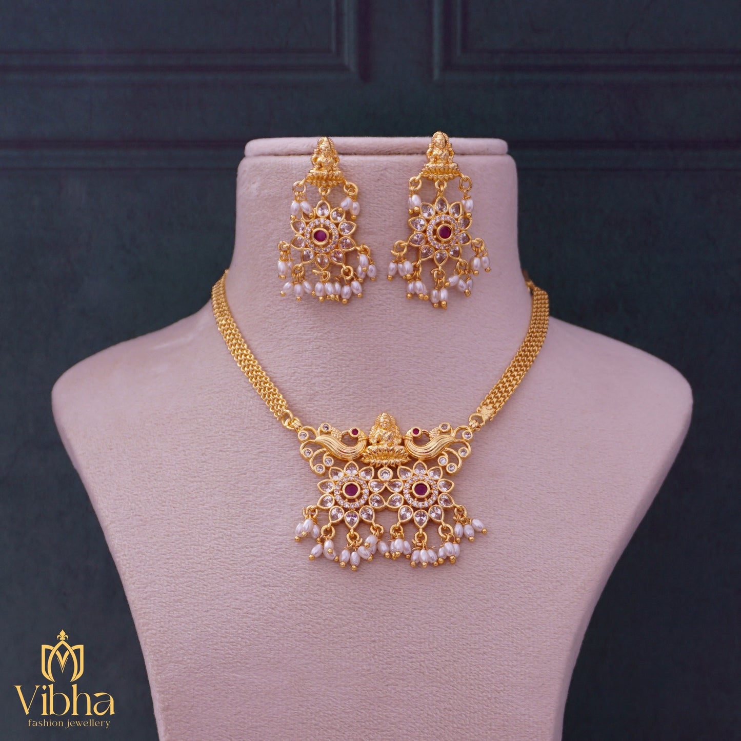 Kasu Lakshmi Devi Choker Set