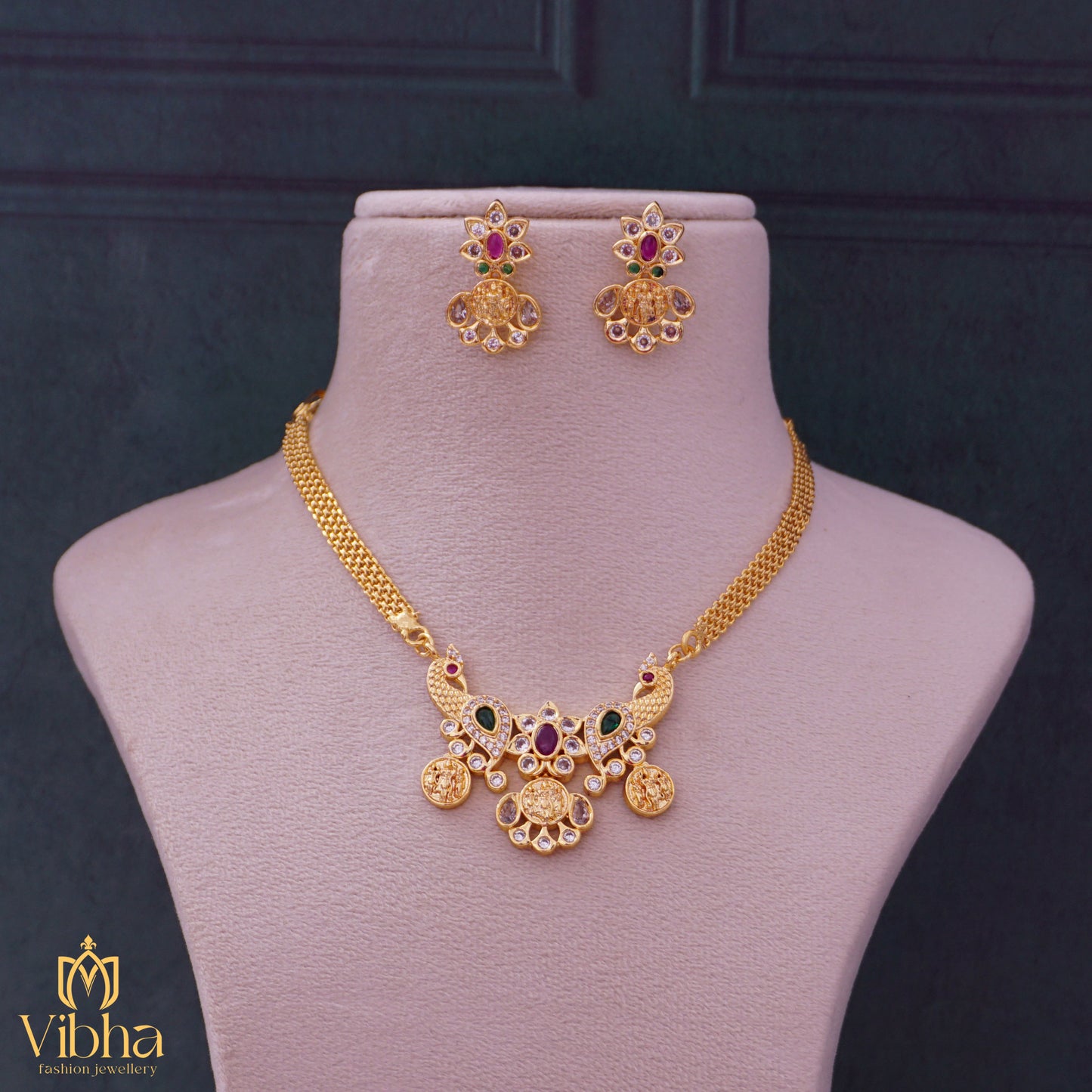 Kasu Design Ram Parivar Choker Set