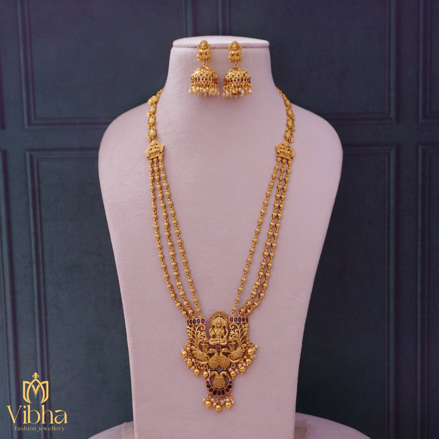 Regal Double Peacock Three-Layered Haram Set