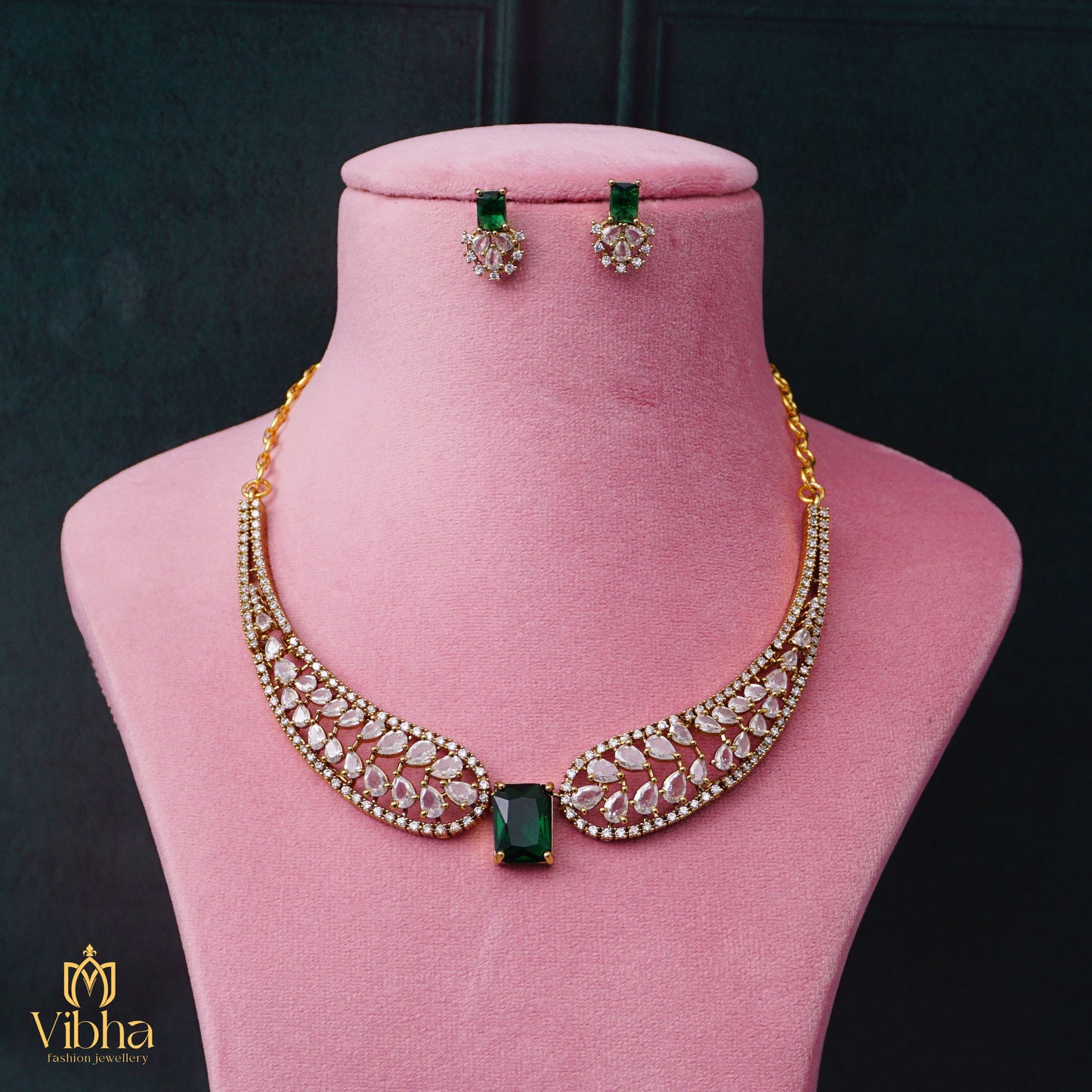 Leafy Designed Kante Model Necklace Set