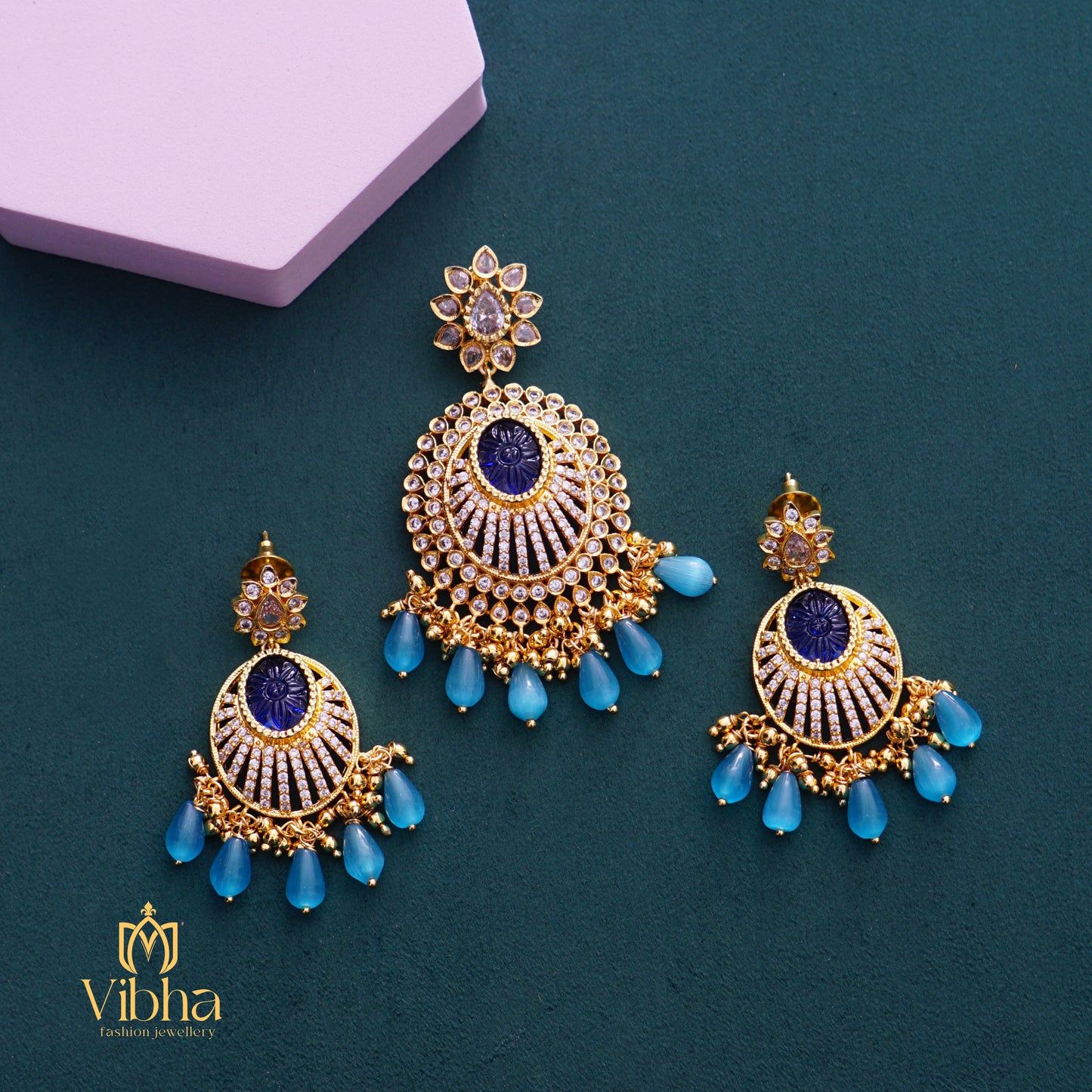 Oval Design Pendant and Earrings Set