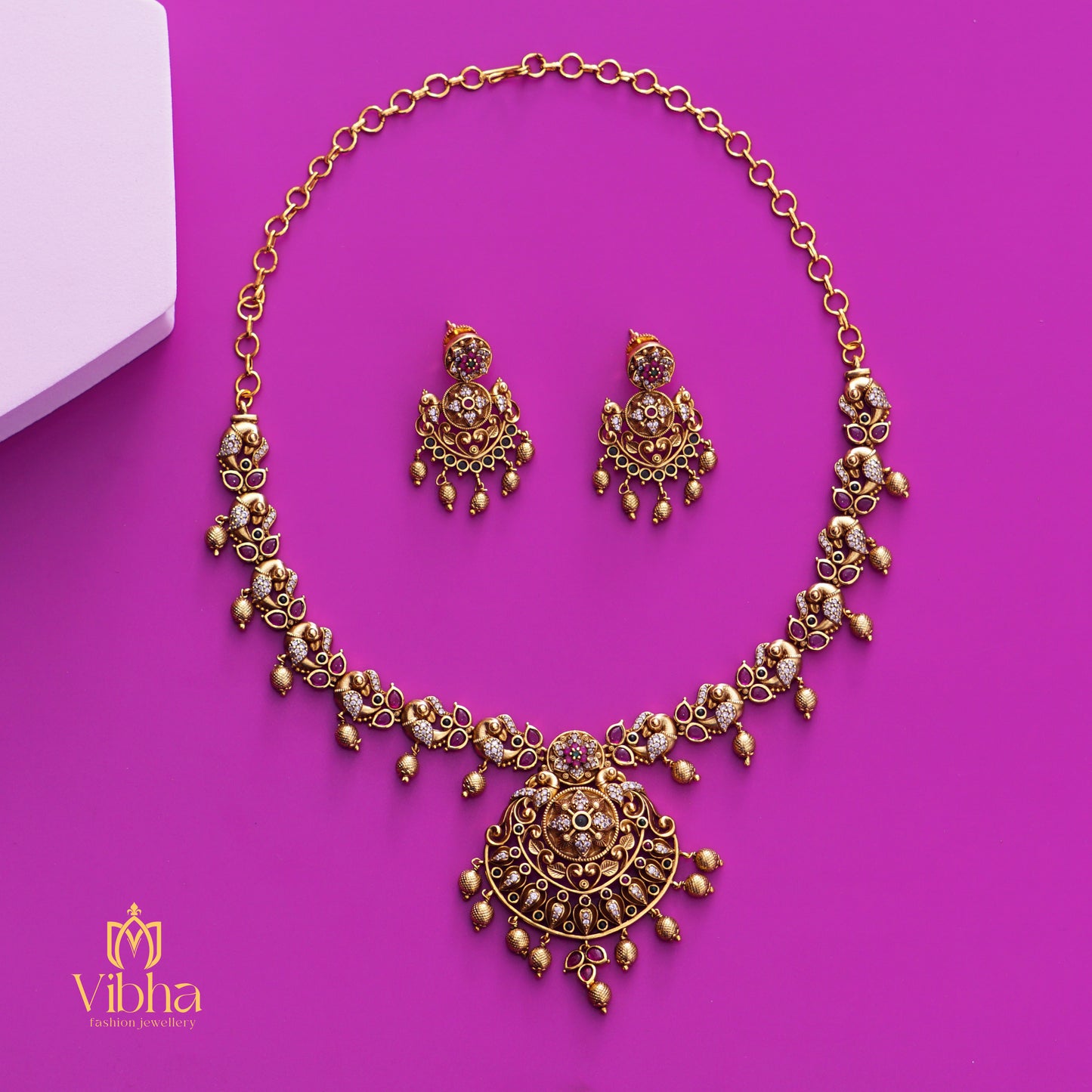Floral Design Necklace and Earrings Set