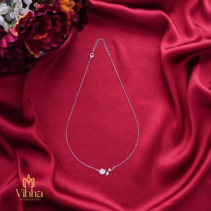 Minimal Necklace with Floral Design