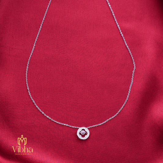 Circular Design Minimal Necklace