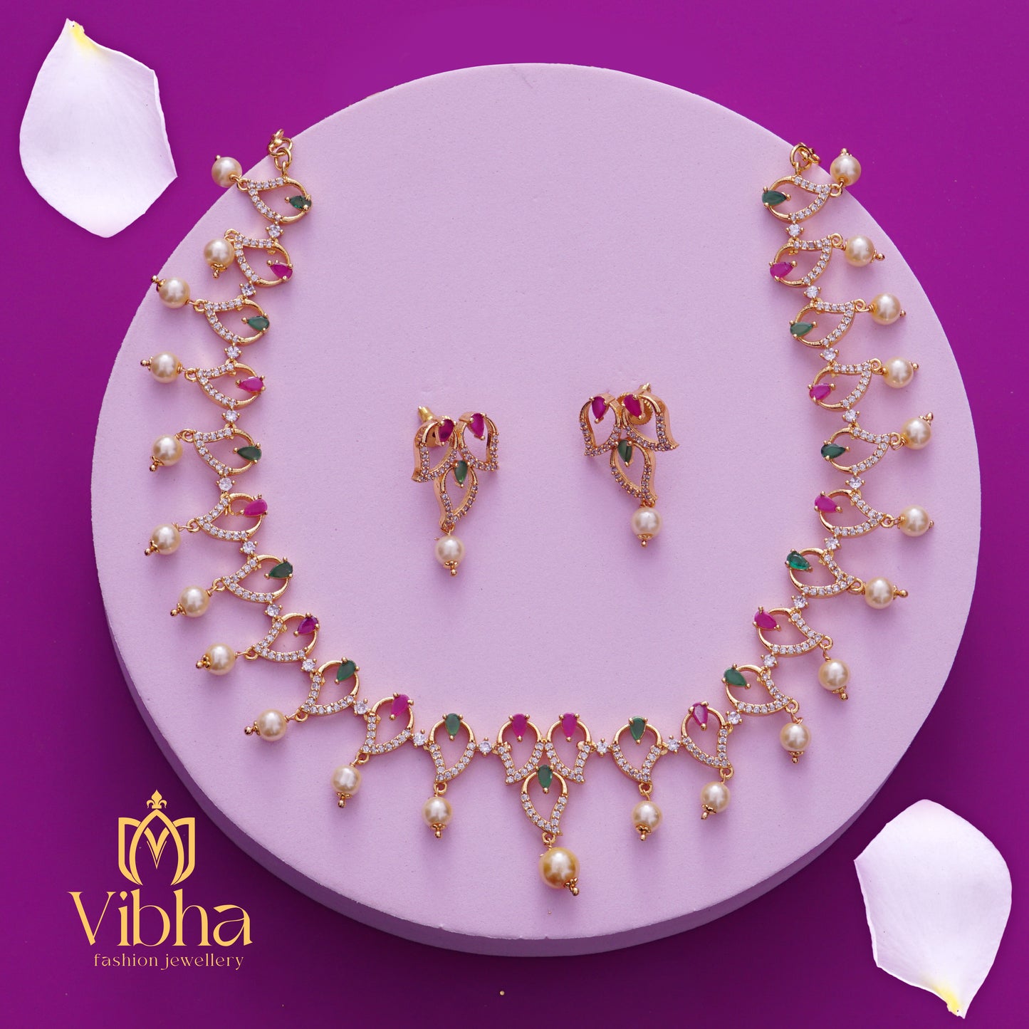 Mango Design Necklace and Ear Studs Set