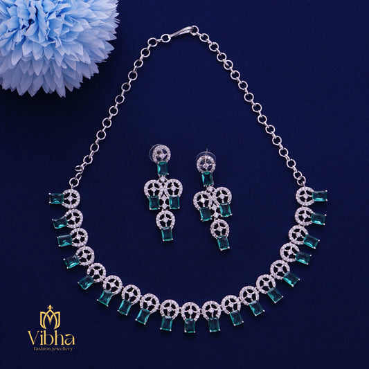 Circular Design Necklace Set