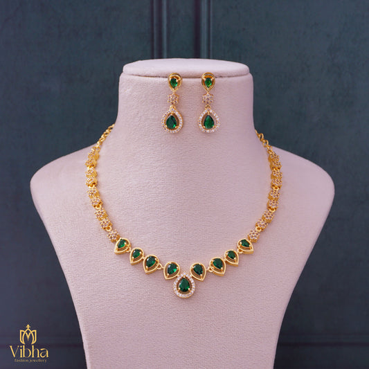 Drop Design Zircon Necklace Set