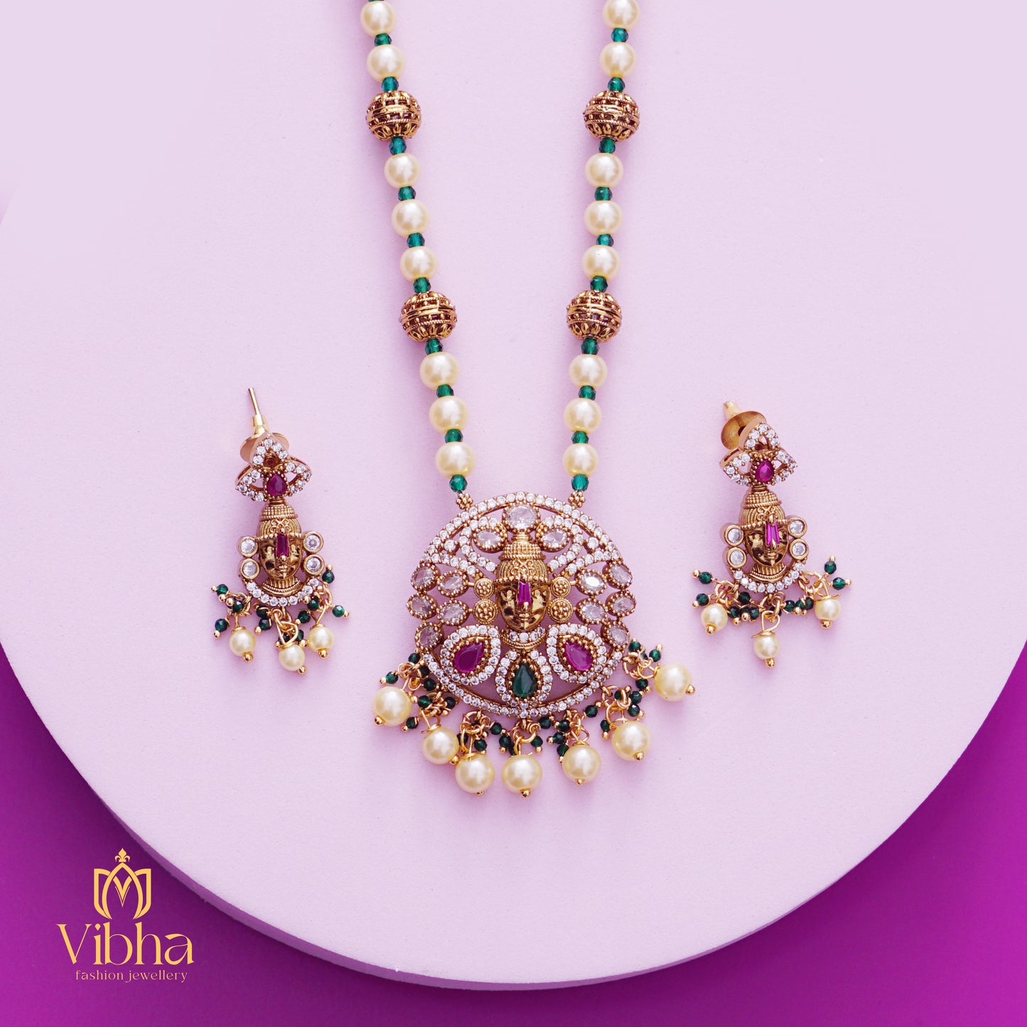 Circular Design pearl Mala and Earrings Set