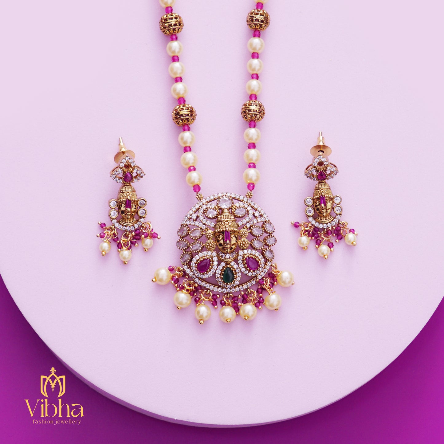 Circular Design pearl Mala and Earrings Set