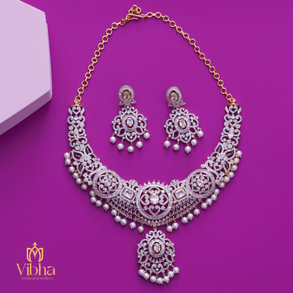 Elegant Necklace and Earrings Set