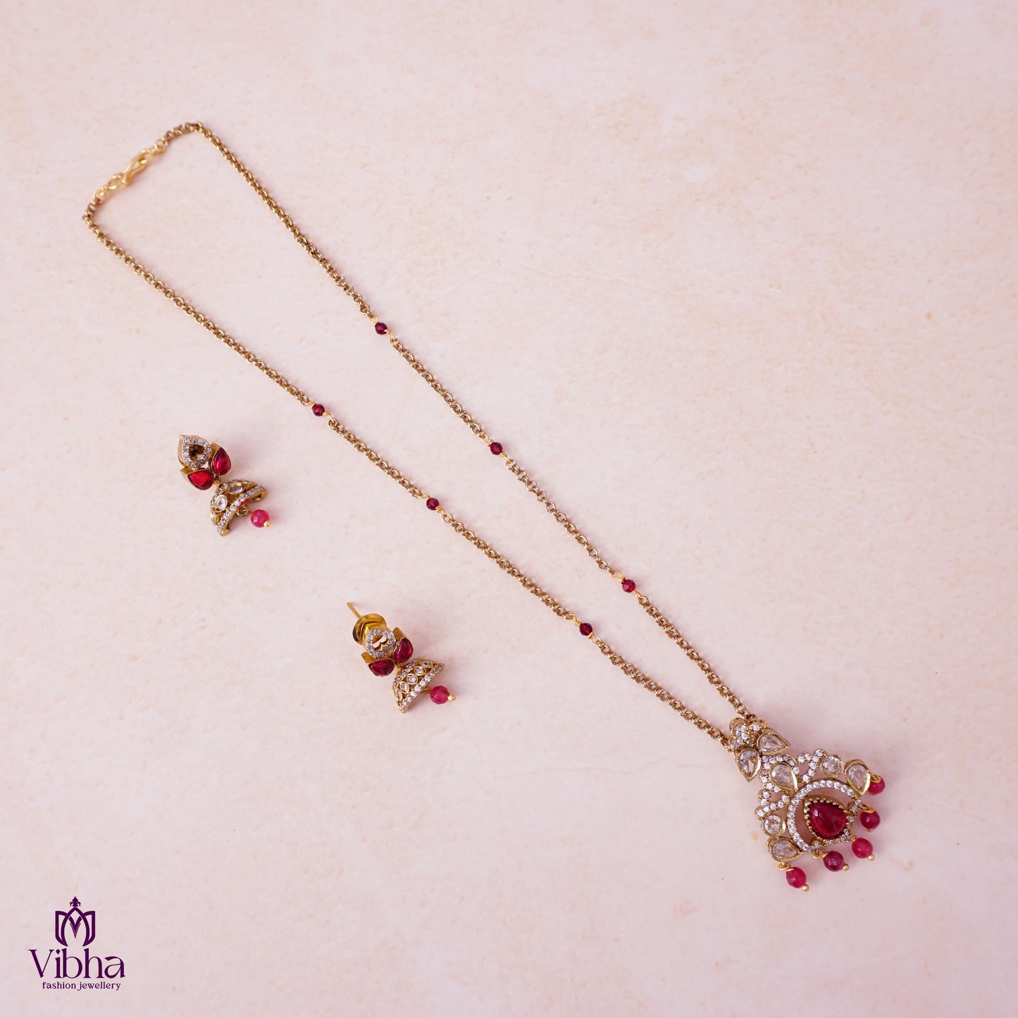Minimal Necklace