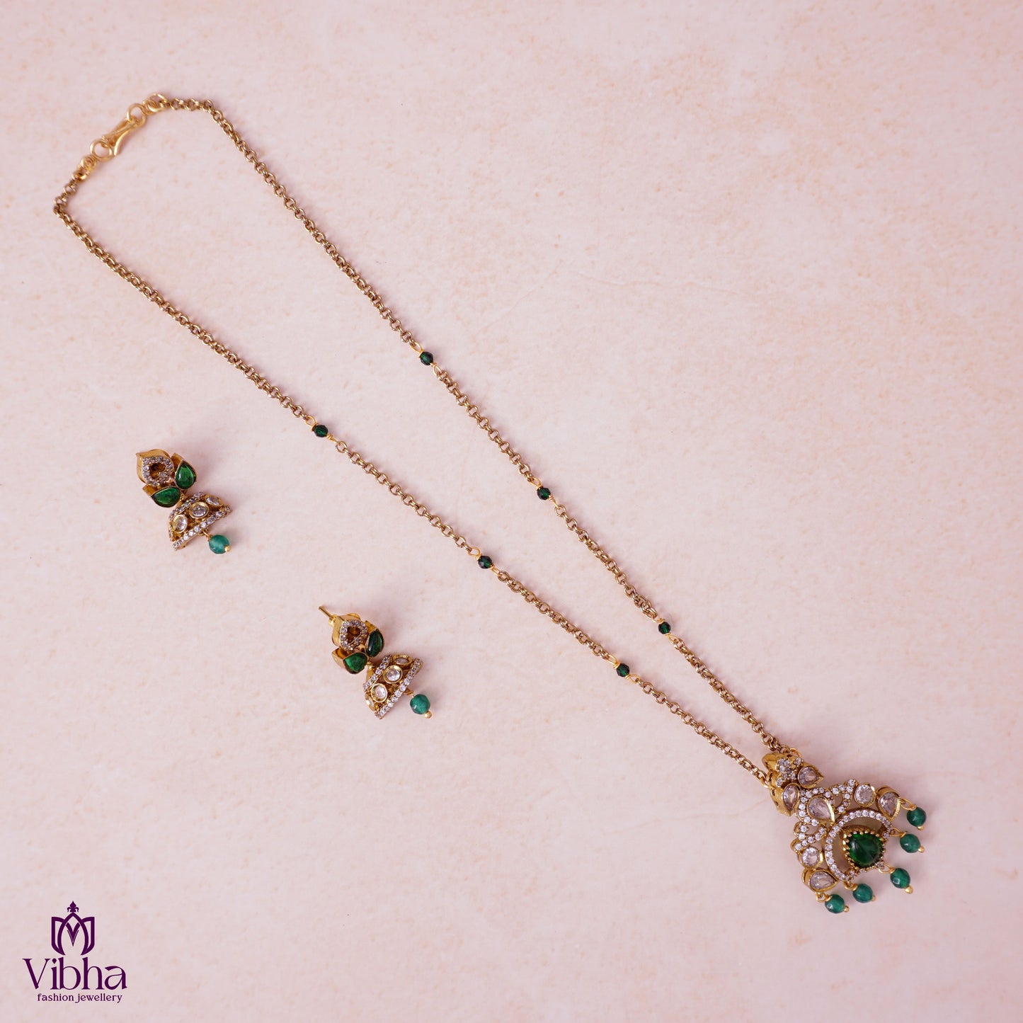 Minimal Necklace