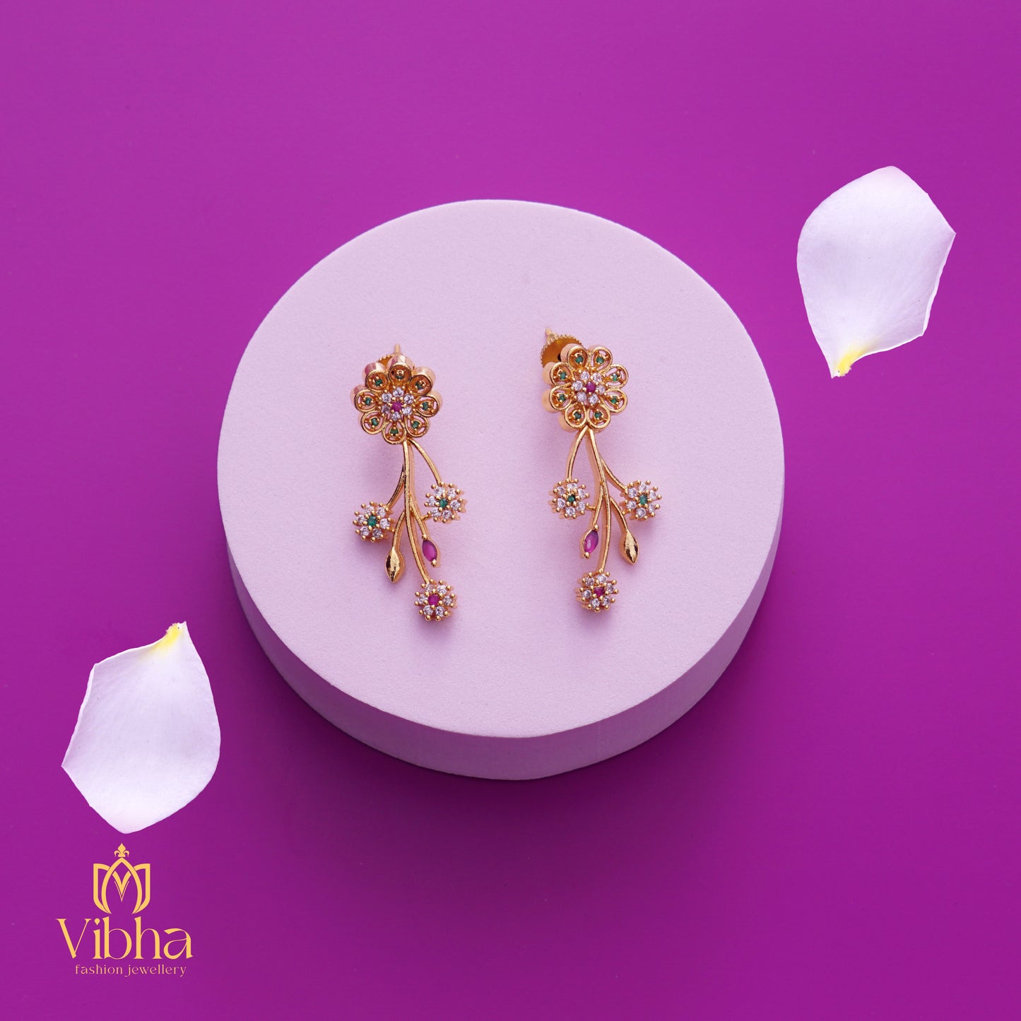 Floral Design Necklace and Earrings Set