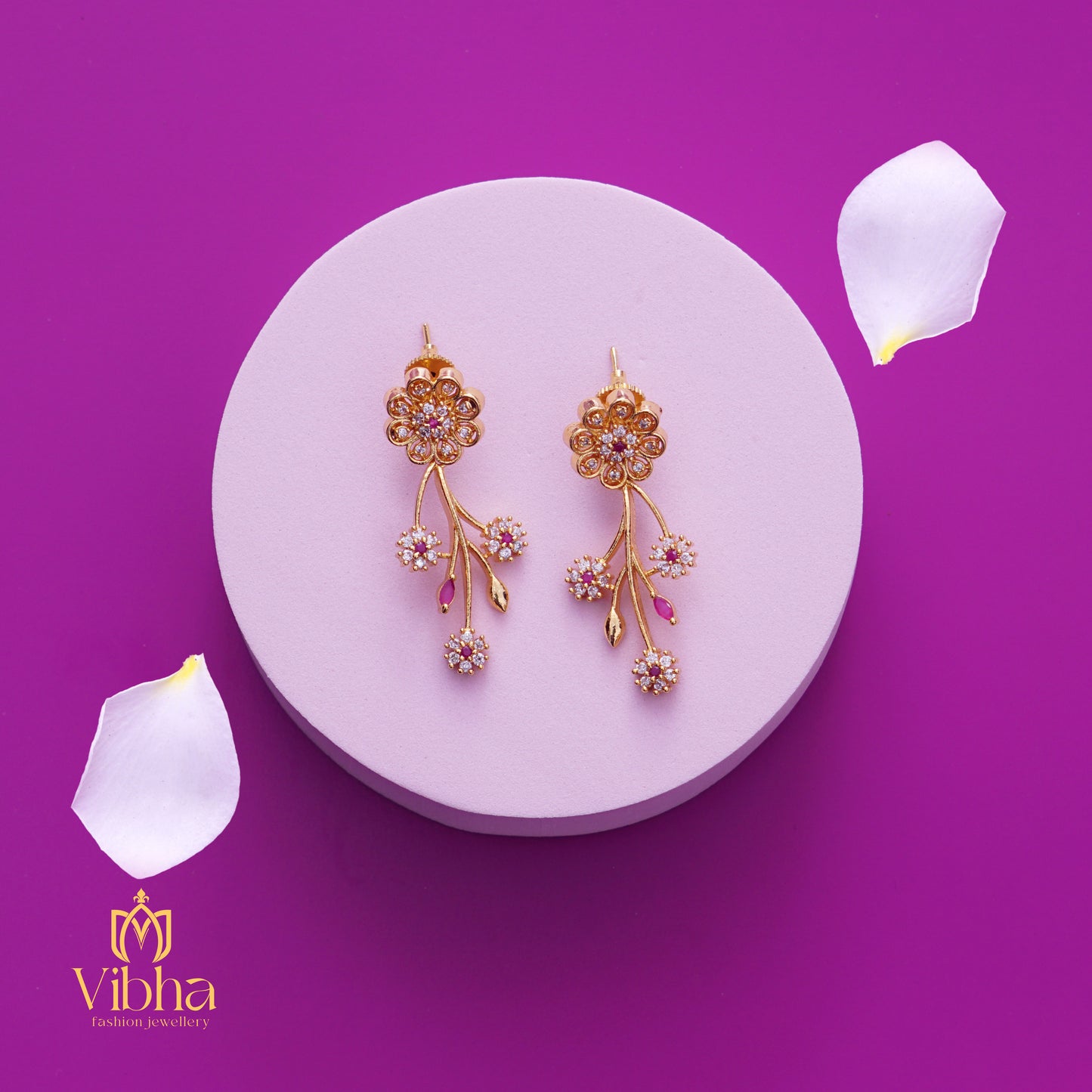 Floral Design Necklace and Earrings Set