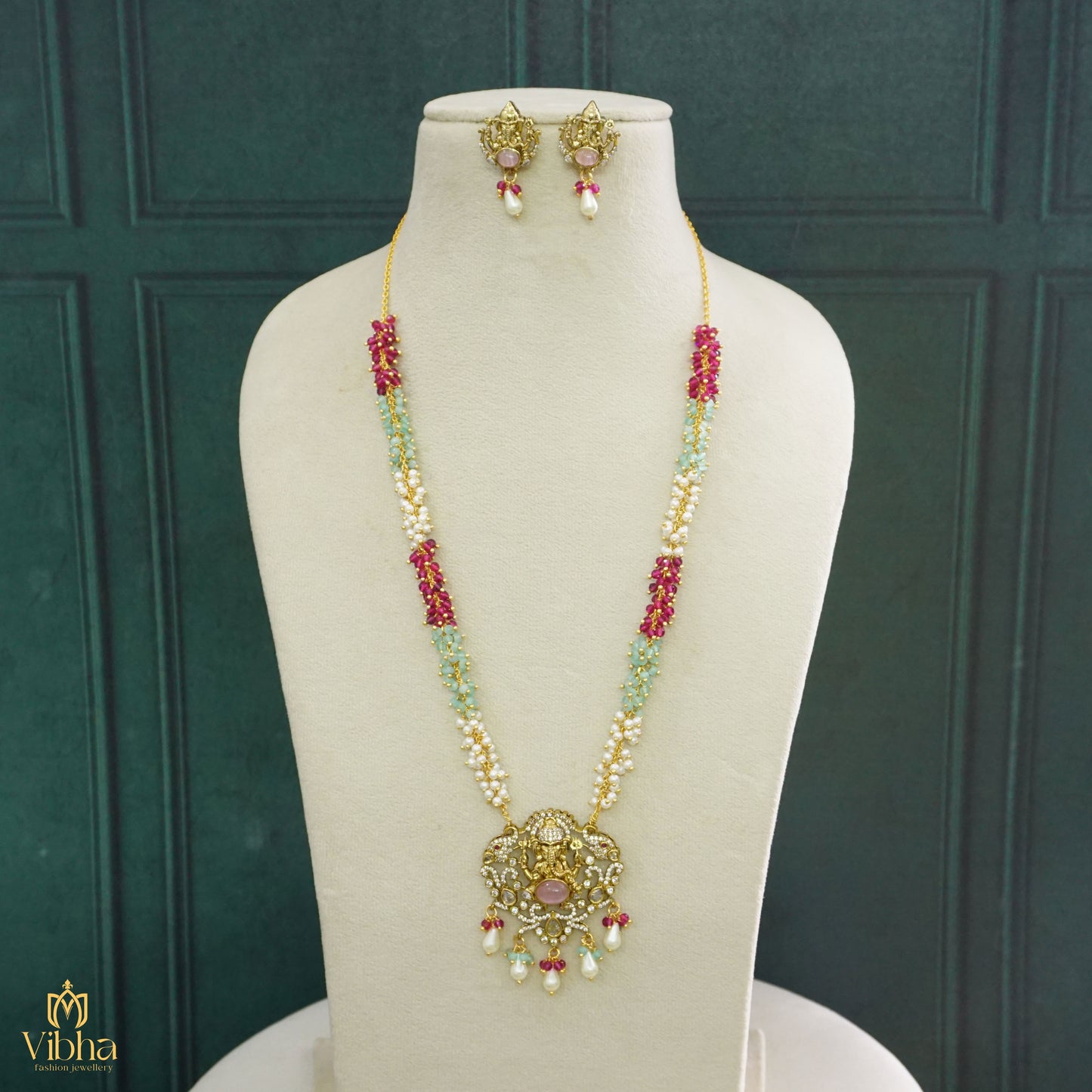 Beads Chain Haram with Lord Ganesh Mehandi Victorian Pendant