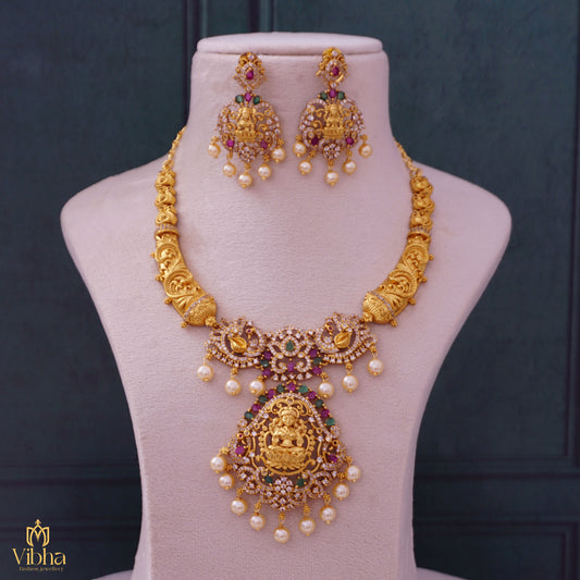 Lakshmi Devi Designed Kante Necklace Set