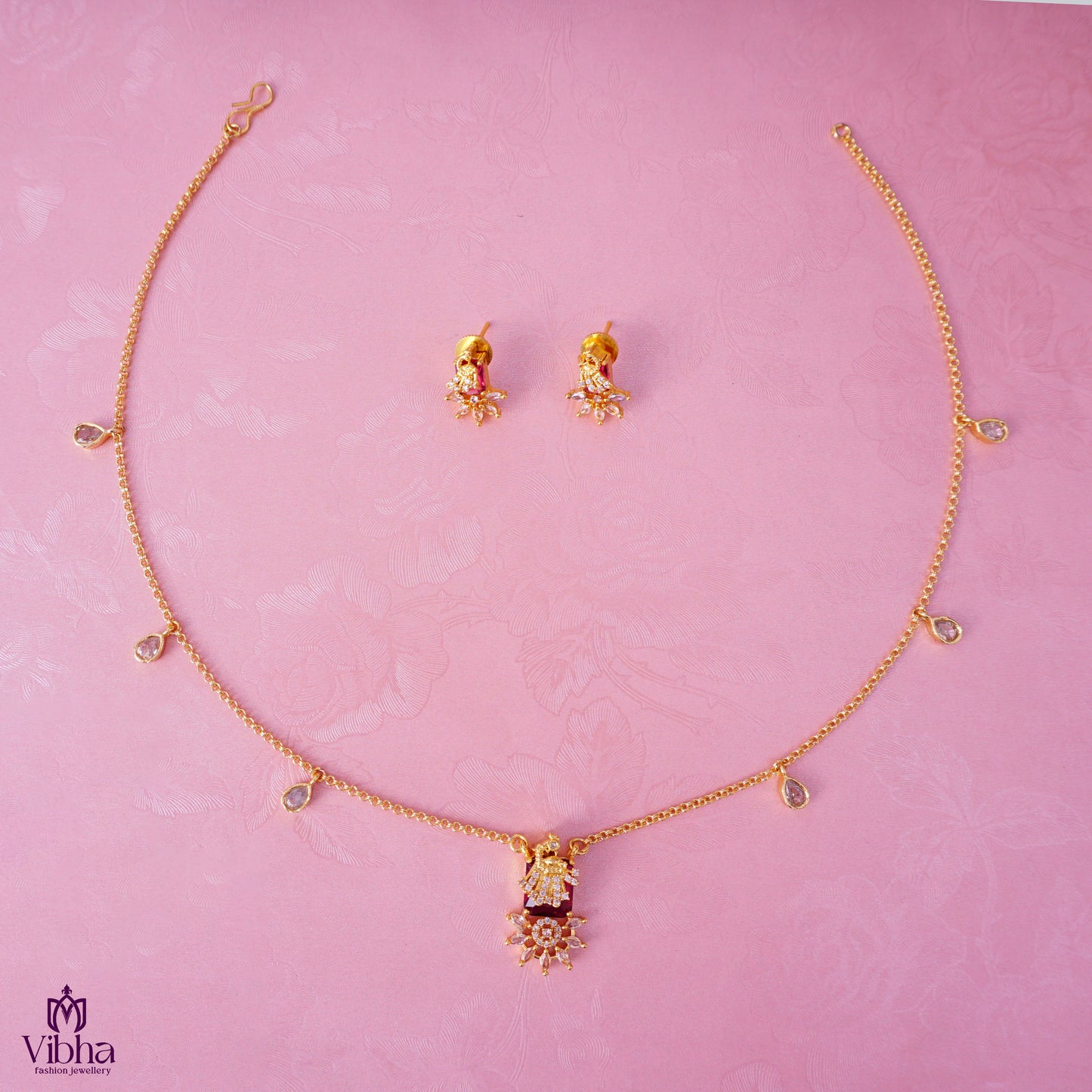 Minimal Necklace with CZ Bit Chain