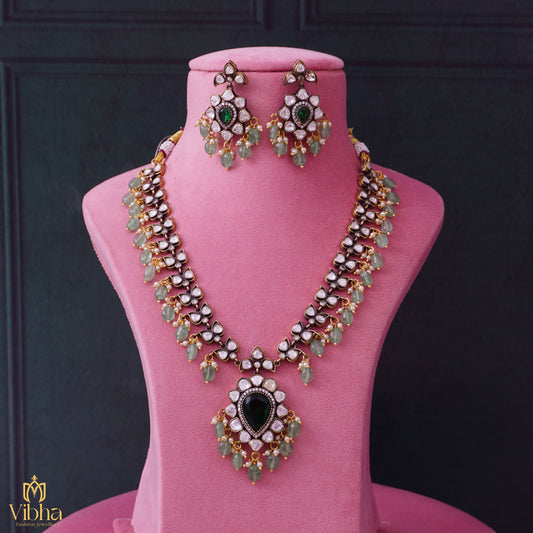 Leafy Design Necklace Set